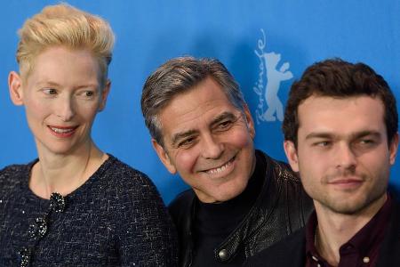 Tilda Swinton, George Clooney und Alden Ehrenreich bei der Pressekonferenz zum Eröffnungsfilm 