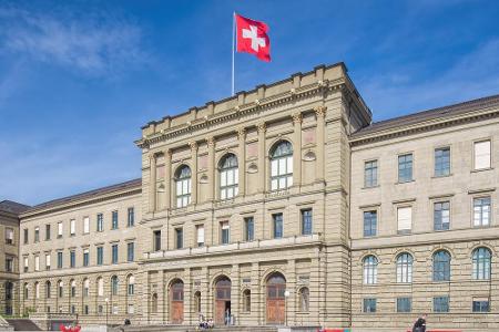 ETH Zürich: Die Eidgenössiche Technische Hochschule wurde 1855 in Zürich gegründet. Sie ist die beste Hochschule für Geo- un...
