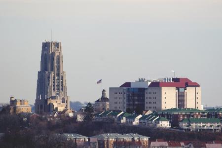 University of Pittsburgh: Die Pitt mit ihrer 42 Stockwerke hohen Cathedral of Learning wurde 1787 gegründet und brachte 18 N...