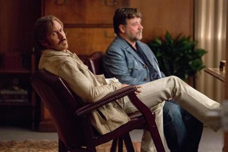 Jackson Healy (Russell Crowe, r.) und Holland March (Ryan Gosling) sind in 
