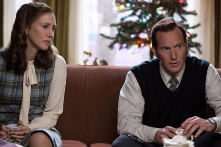 Die beiden Experten für Übernatürliches, Lorraine (Vera Farmiga) und Ed Warren (Patrick Wilson) übernehmen den grauenhaften ...
