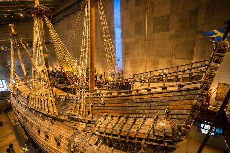 Ein weiterer Höhepunkt Stockholms ist das Vasa-Museum auf der Insel Djugarden. Im Museum ist unter anderem das 1628 gesunken...