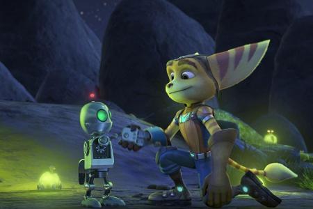 Ratchet (re.), der letzte Lombax seiner Art, versucht dies mit Hilfe des schlauen Roboters Clank zu verhindern.