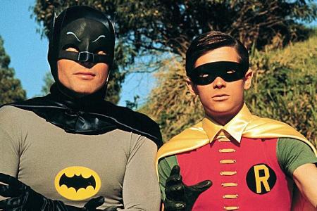 Lange vor Ben Affleck und Christian Bale war es Kult-Darsteller Adam West, der in der 60er-Serie 
