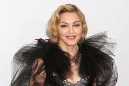 Und auch heute noch macht Madonna (58) die Bühnen der Welt in sexy Outfits unsicher.
