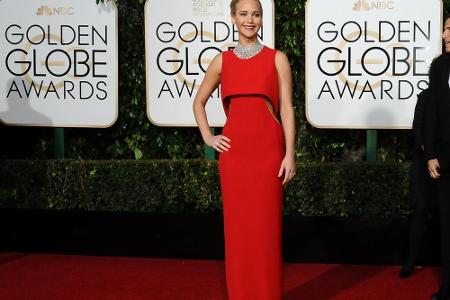 Gewohnt sexy gab sich auch wieder Jennifer Lawrence. In ihrem roten figurbetonten Cut-out-Kleid von Dior holte sie sich eine...
