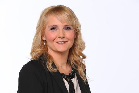 Helena Fürst, wie man sie kennt: Die taffe TV-Anwältin zeigt allen, wo es langgeht.