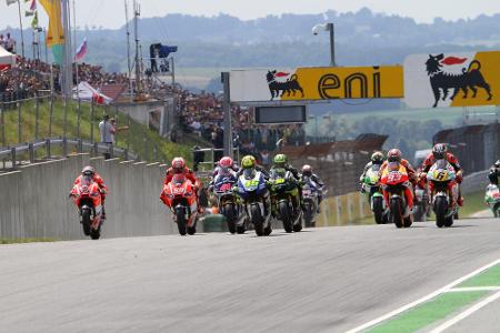 Sachsenring: Um auf diesem - vor allem bei Motorradfahrern bekannten Kurs - fahren zu dürfen, muss vorher ein Lehrgang gebuc...