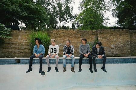 So lang sind One Direction zwar noch nicht im Geschäft, doch auch die Briten haben bereits einiges hinter sich. Nach dem dri...