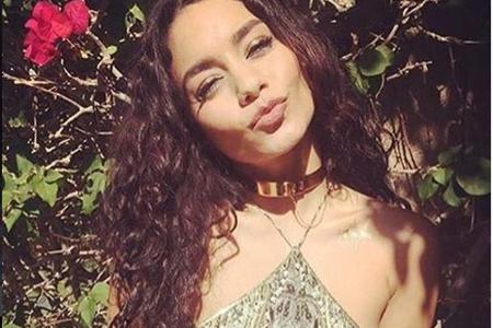 Schauspielerin Vanessa Hudgens (27) ist als alter Festival-Hase bekannt: Mit diesem Outfit bestritt sie Tag eins des Coachel...
