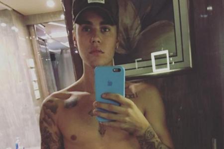 Als Trost für alle weiblichen Fans, bei denen die neue Frisur nicht ankommt: Justin Bieber macht auch mit versteckten Haaren...
