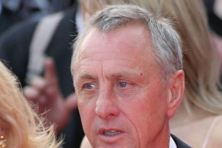 Der niederländische Fußball-Profi Johan Cruyff ist am 24. März im Kreise seiner Familie in Barcelona seinem Krebsleiden erle...
