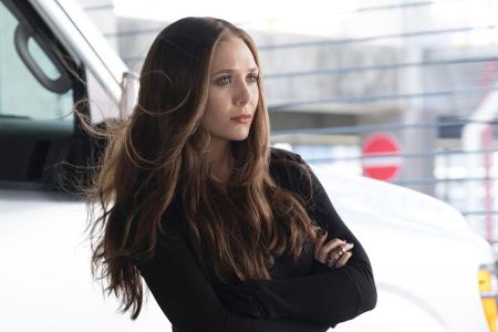 Ähnlich sieht das Scarlet Witch alias Wanda Maximoff (Elizabeth Olsen). Sie will beweisen, dass sie mit ihren unglaublichen ...