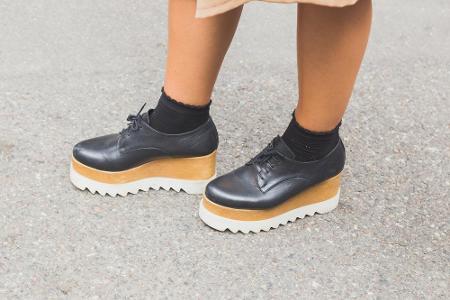 Gute Nachrichten für alle, die bei ihrer Größe ein wenig schummeln möchten: Das geht jetzt auch ohne High Heels! Die angesag...