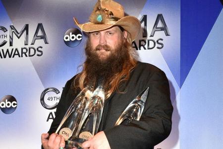 Auch Sänger Chris Stapleton kommt aus der Country-Ecke - er bekommt auf der Bühne ebenfalls Unterstützung...