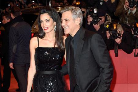 Amal und George Clooney waren zwar komplett in Schwarz gekleidet, aber dennoch das Paar des Premieren-Abends.