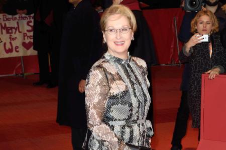 Wie man sich als Grande Dame kleidet, demonstrierte Meryl Streep, die diesjährige Jury-Präsidentin der Berlinale.