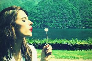 Alessandra Ambrosio: Das Model ist immer top gestylt, auch im Sommer