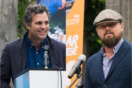 Sowohl Mark Ruffalo als auch Leonardo DiCaprio unterstrichen in ihren Reden die Dringlichkeit ihrer Kampagne Sowohl Mark Ruffalo als auch Leonardo DiCaprio unterstrichen in ihren Reden die Dringlichkeit ihrer Kampagne