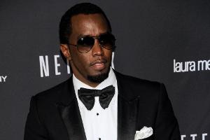 Sean "Diddy" Combs streitet die Vorwürfe ab, den Football-Trainer seines Sohnes angegriffen zu haben
