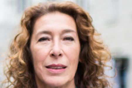 Adele Neuhauser musste von ihrem Vater Abschied nehmen Adele Neuhauser musste von ihrem Vater Abschied nehmen
