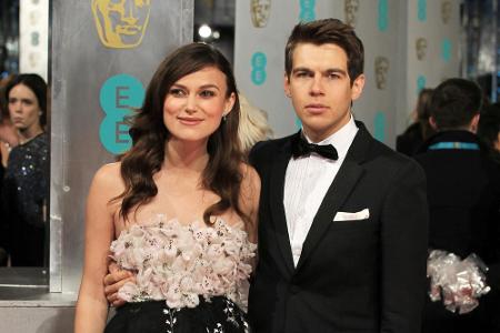Keira Knightley und ihr Ehemann James Righton bei den Baftas 2015 in London Keira Knightley und ihr Ehemann James Righton bei den Baftas 2015 in London