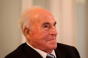 Wie geht es Helmut Kohl wirklich?