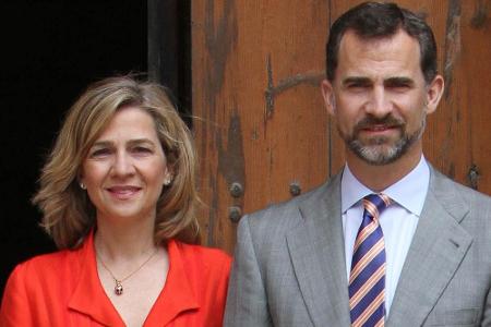 Hochadel verpflichtet: Cristina von Spanien und ihr Bruder, König Felipe Hochadel verpflichtet: Cristina von Spanien und ihr Bruder, König Felipe