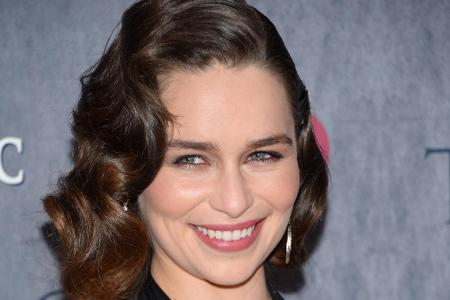 Emilia Clarke musste in ihrer Serien-Ehe einiges mitmachen Emilia Clarke musste in ihrer Serien-Ehe einiges mitmachen