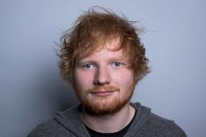 Prüfung bestanden: Ed Sheeran darf endlich alleine Autofahren