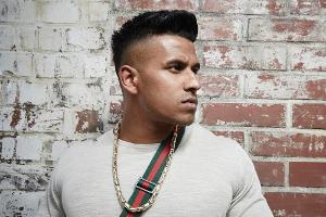 Rapper Majoe macht sich auf dem Chart-Thron breit