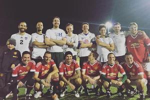David Beckham kickt mit Brooklyn gegen Harry Styles