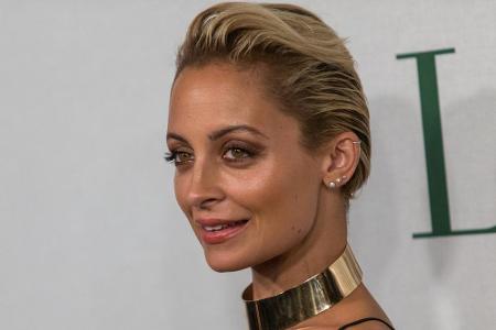 Nicole Richie (34) verpasste ihrer kleinen Harlow Winter Kate einen im wahrsten Sinne des Wortes 