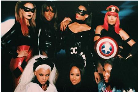 Sängerin Ciara (30) wurde zum Geburtstag mit einer Kostüm-Party überrascht. Sie selbst kam als heiße Catwoman, während Freun...