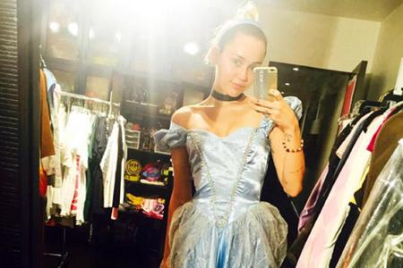 Obwohl für Popstar Miley Cyrus (22) kleidertechnisch das ganze Jahr über Halloween zu sein scheint, führte sie auf Instagram...