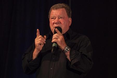 William Shatner hat der Welt Schockierendes über seinen Ex-Kollegen George Takei mitzuteilen William Shatner hat der Welt Schockierendes über seinen Ex-Kollegen George Takei mitzuteilen