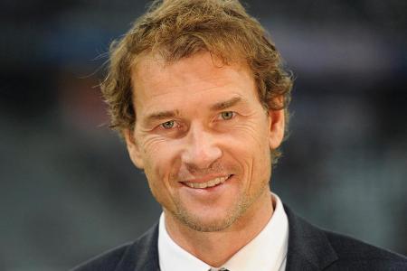 Jens Lehmann freut sich mit seinem Sohn Jens Lehmann freut sich mit seinem Sohn
