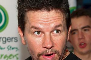 Mark Wahlbergs "Der Sechs-Milliarden-Dollar-Mann" kommt 2017