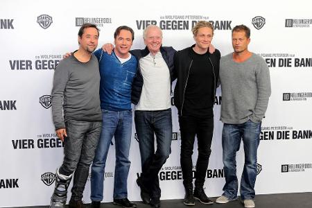 Alte Hasen im Filmgeschäft: Liefers, Herbig, Petersen, Schweighöfer und Schweiger (v.l.) Alte Hasen im Filmgeschäft: Liefers, Herbig, Petersen, Schweighöfer und Schweiger (v.l.)