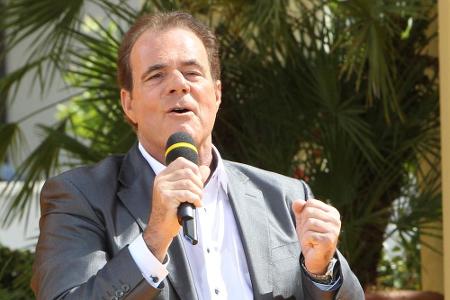Hein Simons singt immer noch - auch fast 50 Jahre nach seinem Hit 