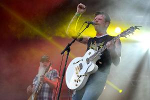 Eagles of Death Metal trauern um Crew-Mitglied