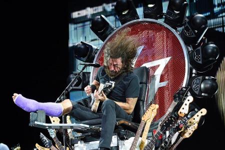 Dave Grohl und seine Foo Fighters treten vorerst nicht in Paris auf Dave Grohl und seine Foo Fighters treten vorerst nicht in Paris auf