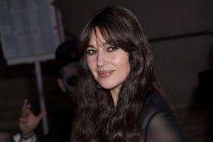 Monica Bellucci findet Frauen "viel attraktiver"