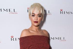 Für die schlanke Linie: Rita Ora verzichtet auf Alkohol