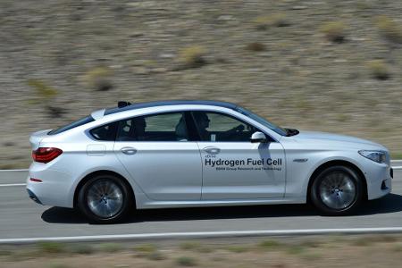 Auf dem Versuchsgelände: BMW 5er GT mit Wasserstoff-Brennzellenantrieb