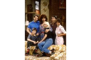 "Eine schrecklich nette Familie": Spin-off mit den alten Stars