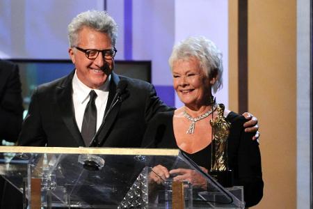 Dustin Hoffman (l.), hier mit Schauspiel-Kollegin Judi Dench, ist mit dem Kino von heute alles andere als zufrieden Dustin Hoffman (l.), hier mit Schauspiel-Kollegin Judi Dench, ist mit dem Kino von heute alles andere als zufrieden