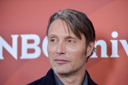 Mads Mikkelsen ohne Locken und Schnurrbart Mads Mikkelsen ohne Locken und Schnurrbart
