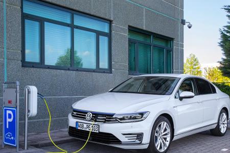 Das Ladekabel soll durch eine induktive Ladestation abgelöst werden