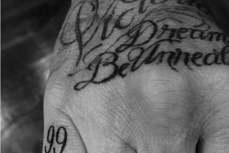 David Beckham drückt seine Liebe für Frau und Familie in einem Tattoo aus David Beckham drückt seine Liebe für Frau und Familie in einem Tattoo aus